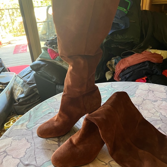 Via Spaga Genuine Suede Leather High Boots.. Cinnamon Brown - Picture 2 of 5